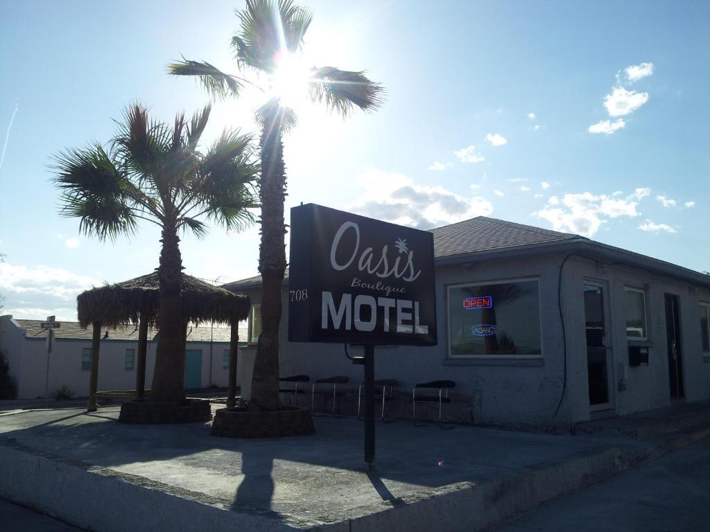 Oasis Boutique Motel ボルダーシティ エクステリア 写真