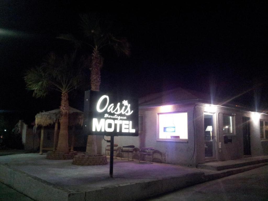 Oasis Boutique Motel ボルダーシティ エクステリア 写真